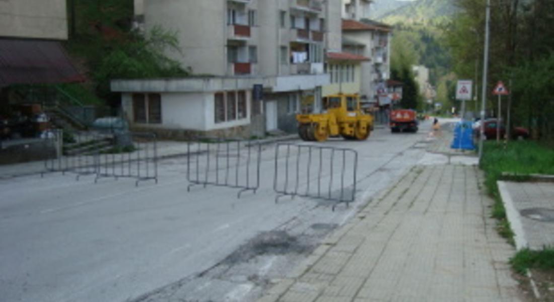 Шофьор блъсна възрастен мъж на пешеходна пътека