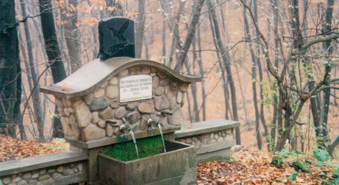 Поставят нови кофи за смет по всички крайпътни чешми в община Чепеларе