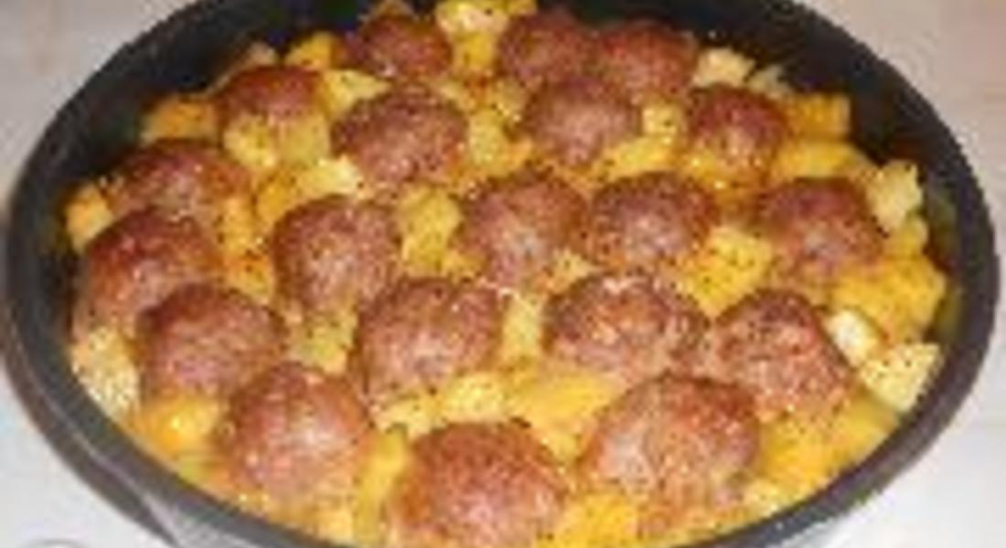 Кюфтенца с картофи на фурна