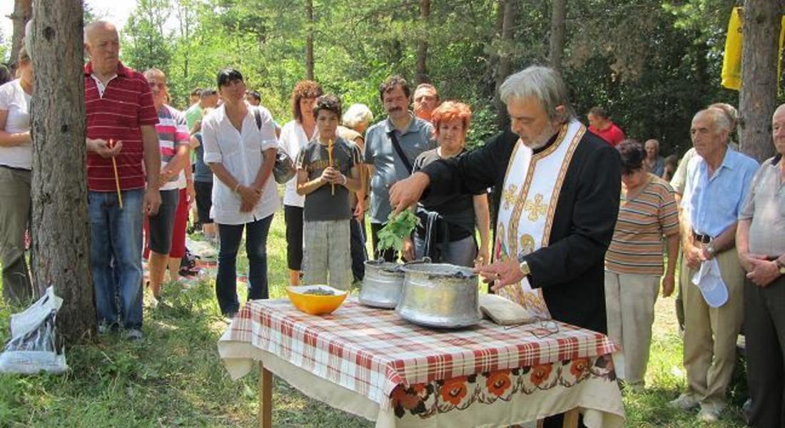 Серафимовци искат да възстановят старата слава на връх Св. Неделя