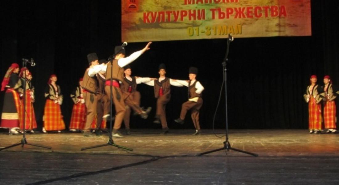   С юбилейния концерт на ансамбъл „Манол Радичев” – с. Гела закриват Майските културни тържества