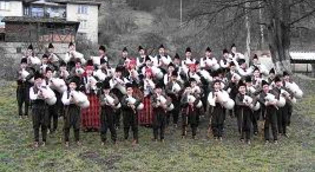 Гайдари от Смолян станаха лауреати на "Вълшебни ритми"