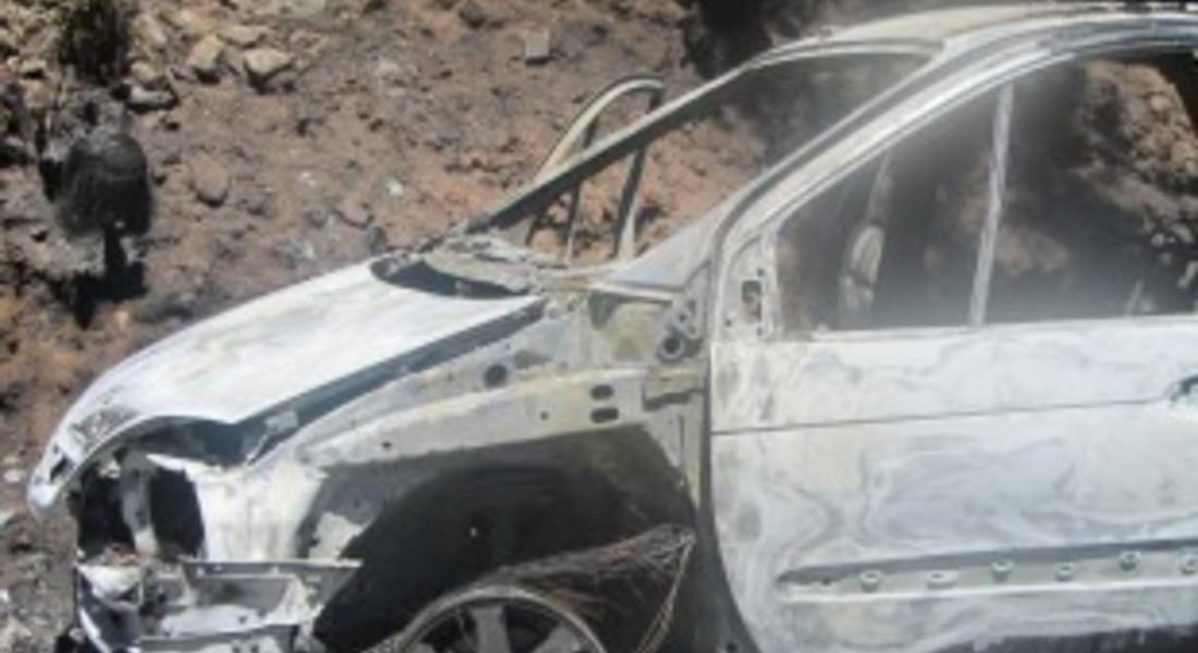 Горя автомобил в Смолян