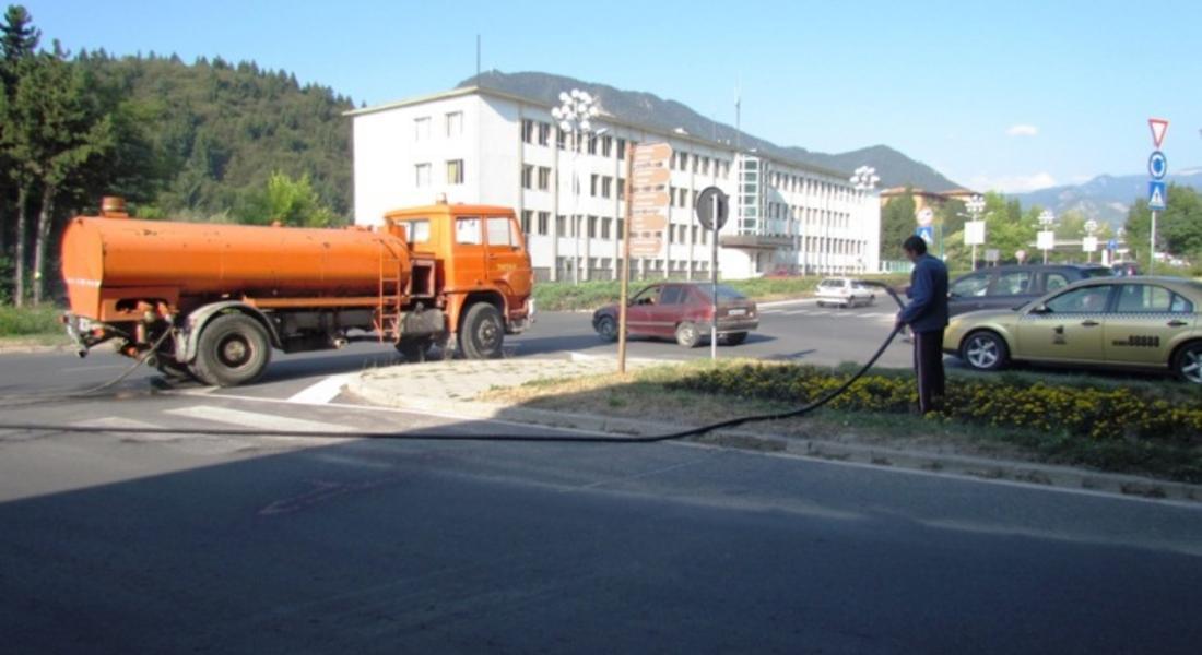 С по 10 кубика вода на ден спасяват зелените и цветни зони на Смолян 