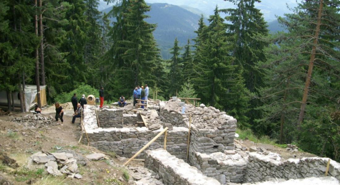 Смолянски борчета никнат край Светилището на Великите богове на остров Самотраки
