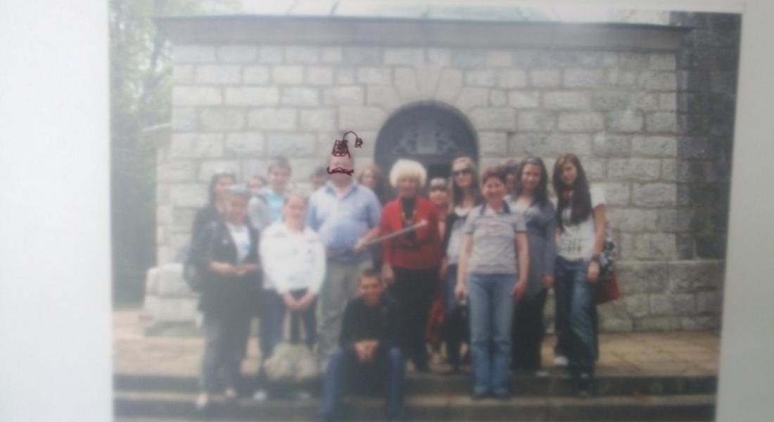 Поругаха изложба посветена на 100 годишнината от Освобождението на Родопите