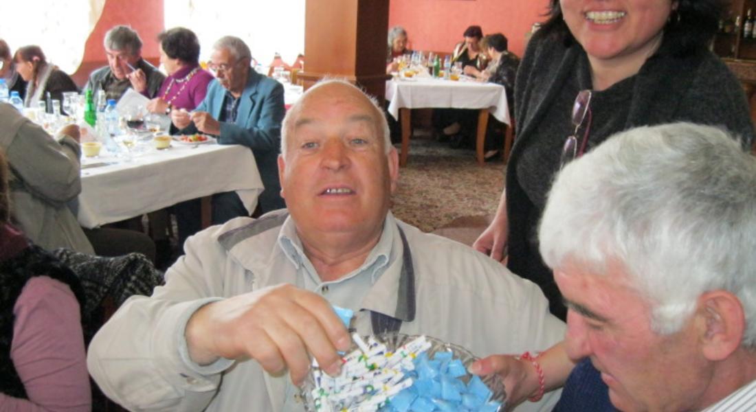„Европа Директно” в Смолян изненада пенсионерите с атрактивен пролетен бал