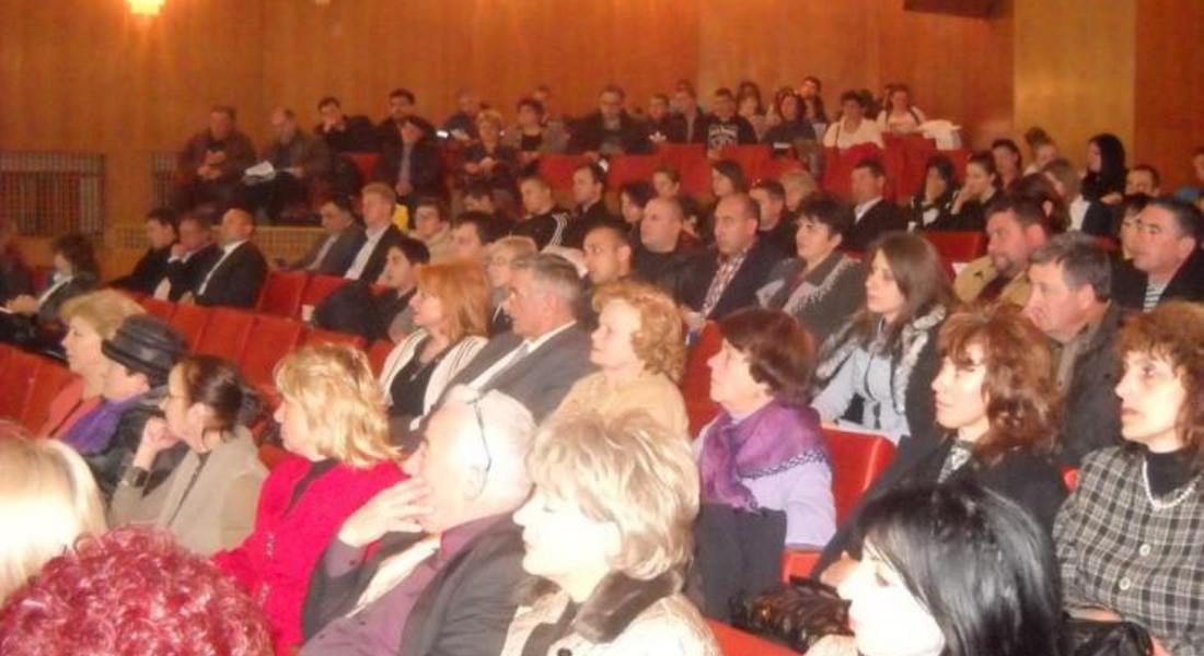 В Областна администрация-Смолян се проведе „Мобилна образователно-трудова борса- 2014” 