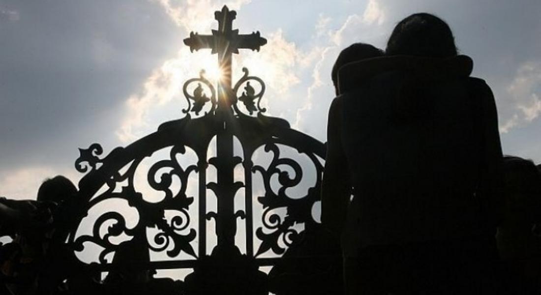 Апаши обраха параклиси край Павелско
