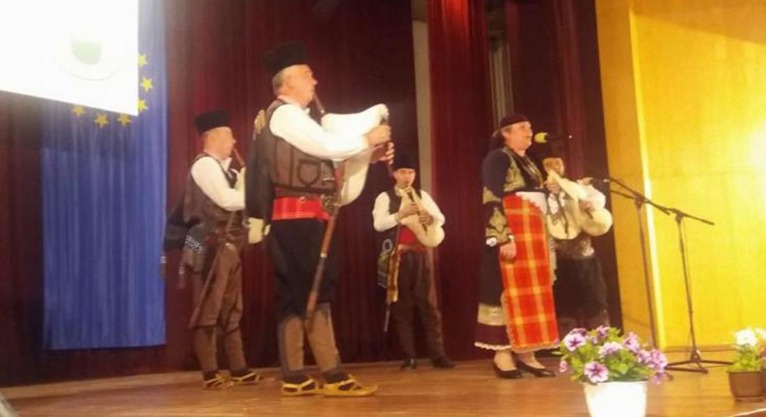 Тържествено връчиха дипломите на абсолвентите от Випуск 2016 на ВСУ „Черноризец Храбър”