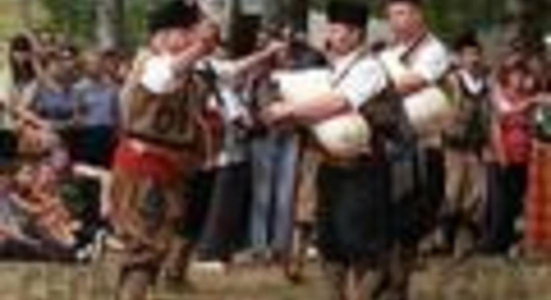Започна осмото гайдарско надсвирване в село Гела