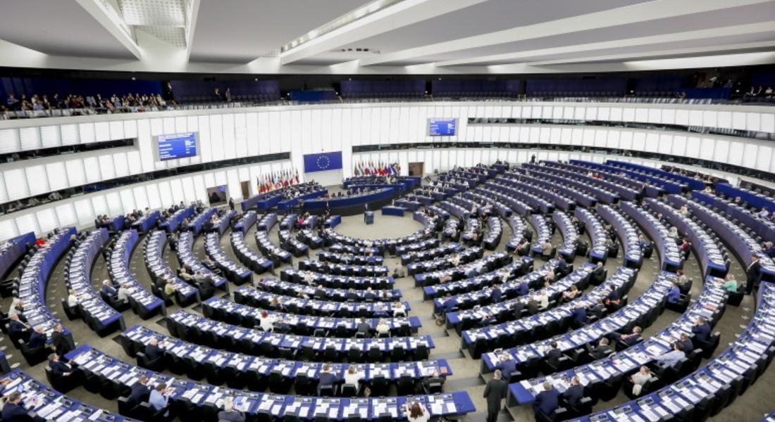 Студентите по програма „Еразъм+“ по време на COVID-19: евродепутатите призовават за повече подкрепа и яснота