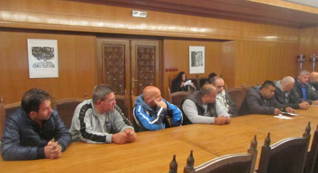 Общинското ръководство предлага новия данък за таксиметров превоз на пътници да е минималният – 300 лв.