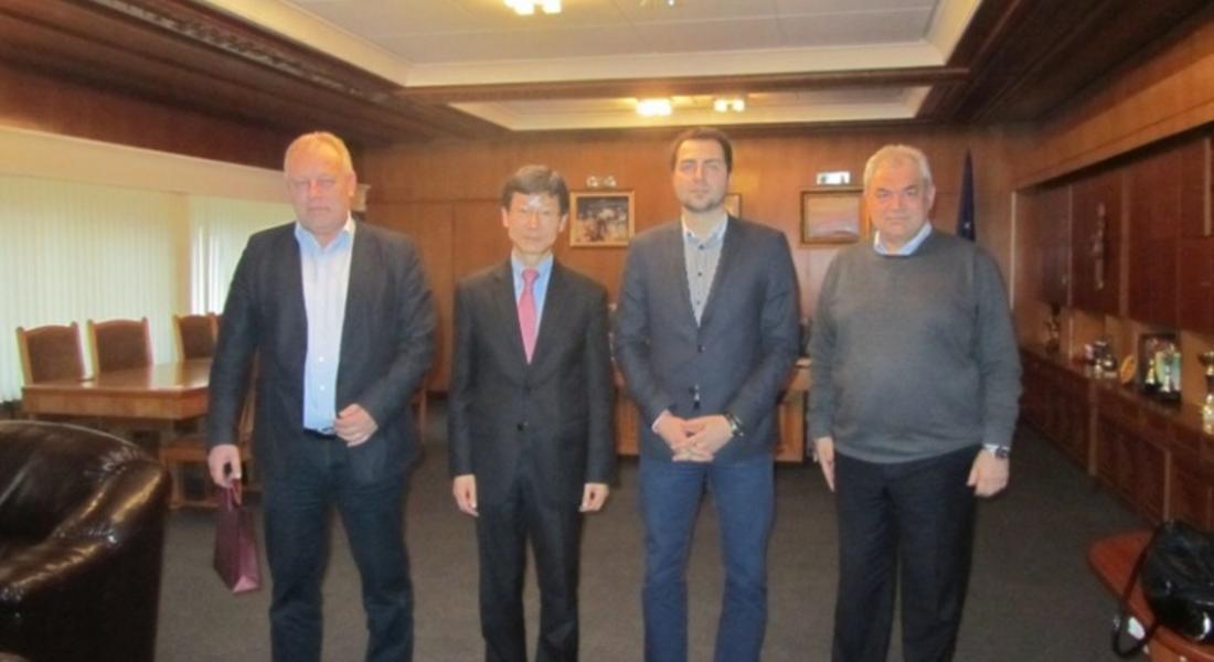 Корейският посланик Шин Менг–хо на среща с кмета Мелемов: Смолян е популярен в Корея с дълголетниците и киселото мляко