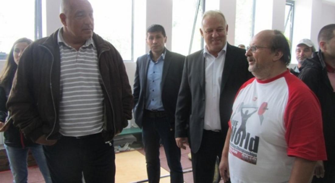 Кметът Мелемов: Правителството дава 2 млн. лв. за плувния басейн в Смолян