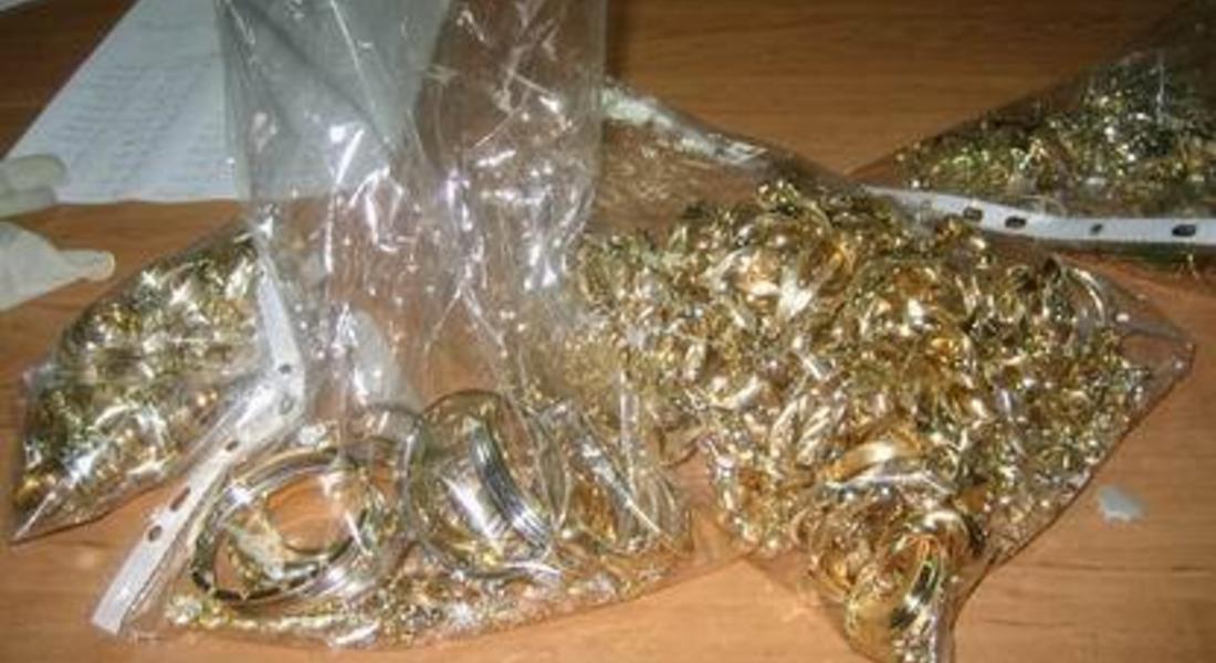 Задигнаха злато за 400 лева от апартамент в Смолян