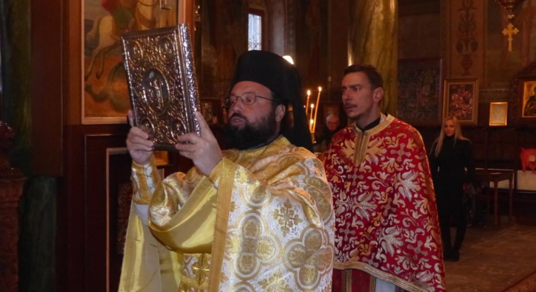  Честита Нова година в храма!