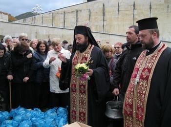   Рождественски богослужения  на архиерейския наместник архимандрит Висарион