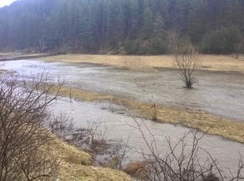В Барутин: скъсан път, скъсан водопровод, два отнесени моста