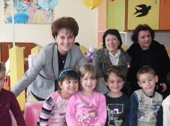 Стоматолози, родители и институции трябва да обединят усилия за подобряване оралното здраве на нацията ни