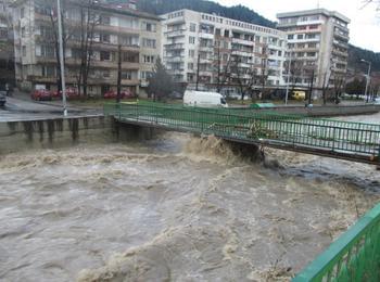 Повишения на нивата на реките очакват в МОСВ