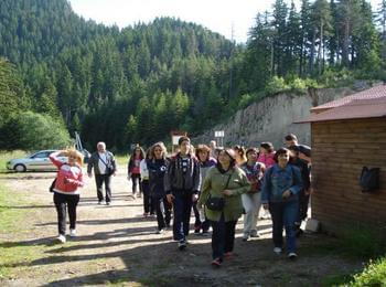 С поход до "Калето" отбелязаха 135 години от създаването на Статистика