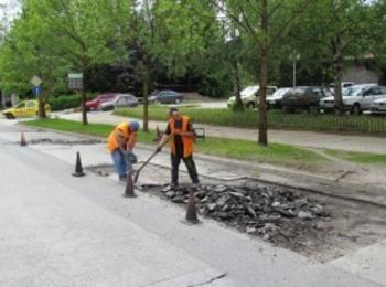 238 души от Смолянско замалко да останат без заплати, сметките им били в КТБ