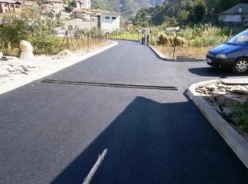  Благоустроява се уличната мрежа в златоградското село Ерма река