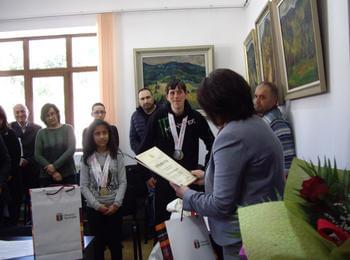 Община Чепеларе посрещна медалистите си от Спешъл Олимпикс