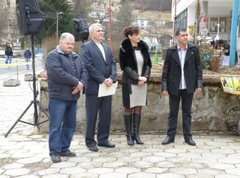  Д-р Даниела Дариткова празнува Тодоровден с арденци