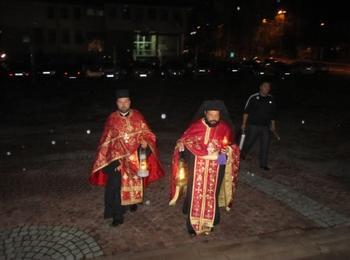  Чудото на Великден идва с Благодатния огън