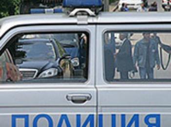 Въоръжен и маскиран мъж обра клон на банка ДСК