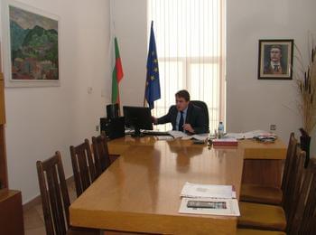 Кметът на Девин подписа анекси за удължаване на проекти по Програмата за развитие на селските райони