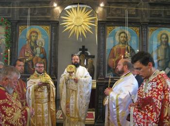    Смолян почете тържествено Светия Дух