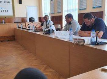 Ремонта на детското отделение в болницата в Девин обсъдиха на среща