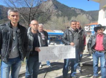 Оттеглиха предизвестието на управителя на КОС, протестите спират