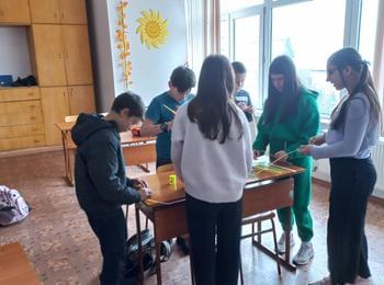 Ученици се обучават по Националната програма  „Кодово име: Живот“