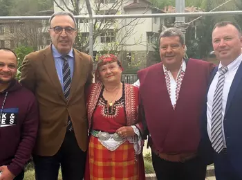Курортът Баните празнува пищно троен празник