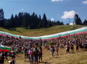 РОЖЕНСКИТЕ СЦЕНИ ОЧАКВАТ БЛИЗО 4000 ИЗПЪЛНИТЕЛИ ОТ ЦЯЛА БЪЛГАРИЯ