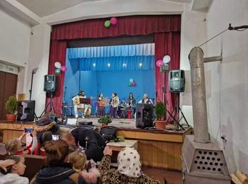 Кметът на Девин  се включи в благотворителния концерт в подкрепа на хора с увреждания в с. Гьоврен 