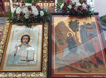 На Цветница бе отслужена св. Литургия в катедралния храм „Св. Висарион Смоленски”