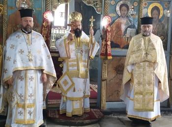 Смолянският епископ Висарион възглави архиерейска св. Литургия  в храм ”Св. Възнесение Господне” – село Павелско 