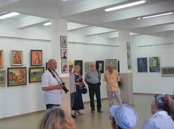 Откриха изложба „60 ГОДИНИ КРЪЖОК „ПЕТЪР СТАЙКОВ“