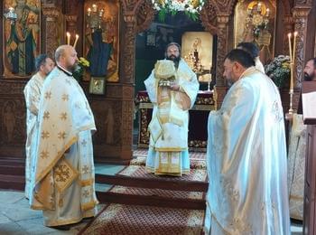 Смолянският епископ Висарион възглави архиерейска св. Литургия на  Преображение Господне в храм „Св. Николай Чудотворец”- кв. Устово