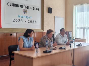 Зам.-министър на МРРБ в Девин: Санирането на блокове по ПВУ остава безплатно, ще работим по подобряване на инфраструктурата в региона