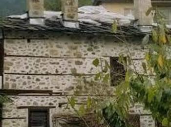 Рухна къща паметник на културата в Смолян