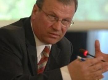 Повдигнаха обвинение за заменки срещу бившия шеф на агенцията по горите