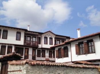 Реставрират старинни къщи в Златоград