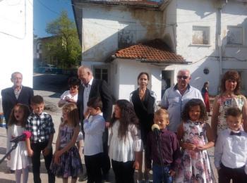 Кметът Николай Мелемов откри новата учебна година в  Търън