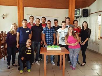 Американка обучава младежи да развиват местната общност в Смолян